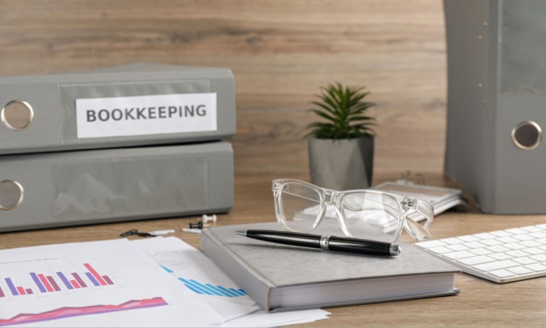 How to Become a Bookkeeper UK