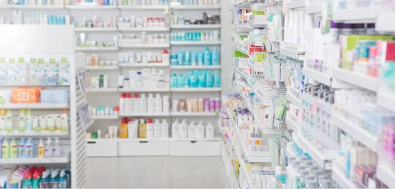 How Can You Become a Pharmacy Technician