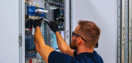 How long does it take to become an electrician in the UK?