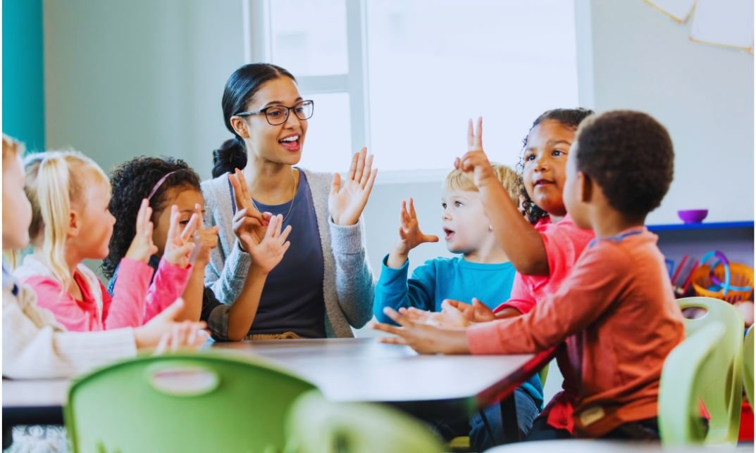 How much does a Level 3 teaching assistant earn UK? (2025)