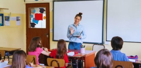 What SEN Teaching Assistants Earn in the UK

