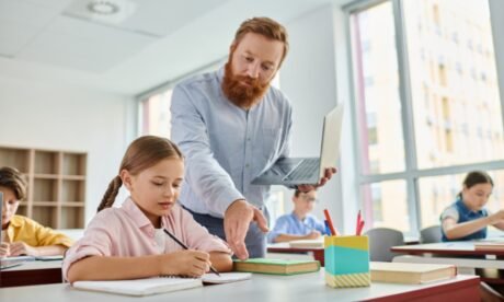 How Much Salary for Teaching Assistant