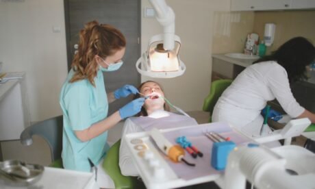 How to Become a Dental Nurse in the UK: An Ultimate Career Guide